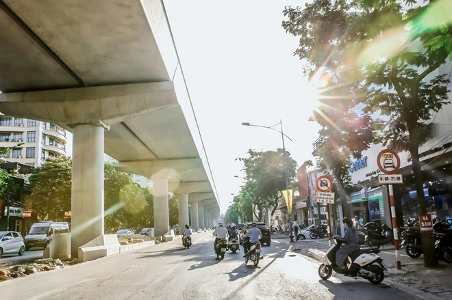 Miền Bắc nắng n&oacute;ng r&otilde; rệt, trời oi bức