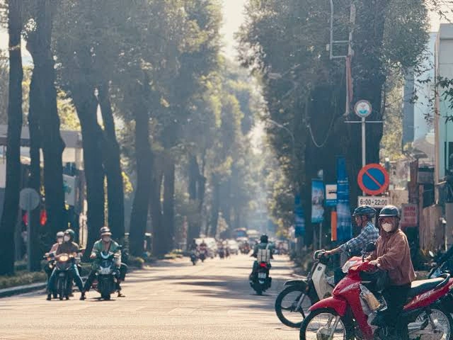 Miền Trung nắng n&oacute;ng ở nhiều nơi