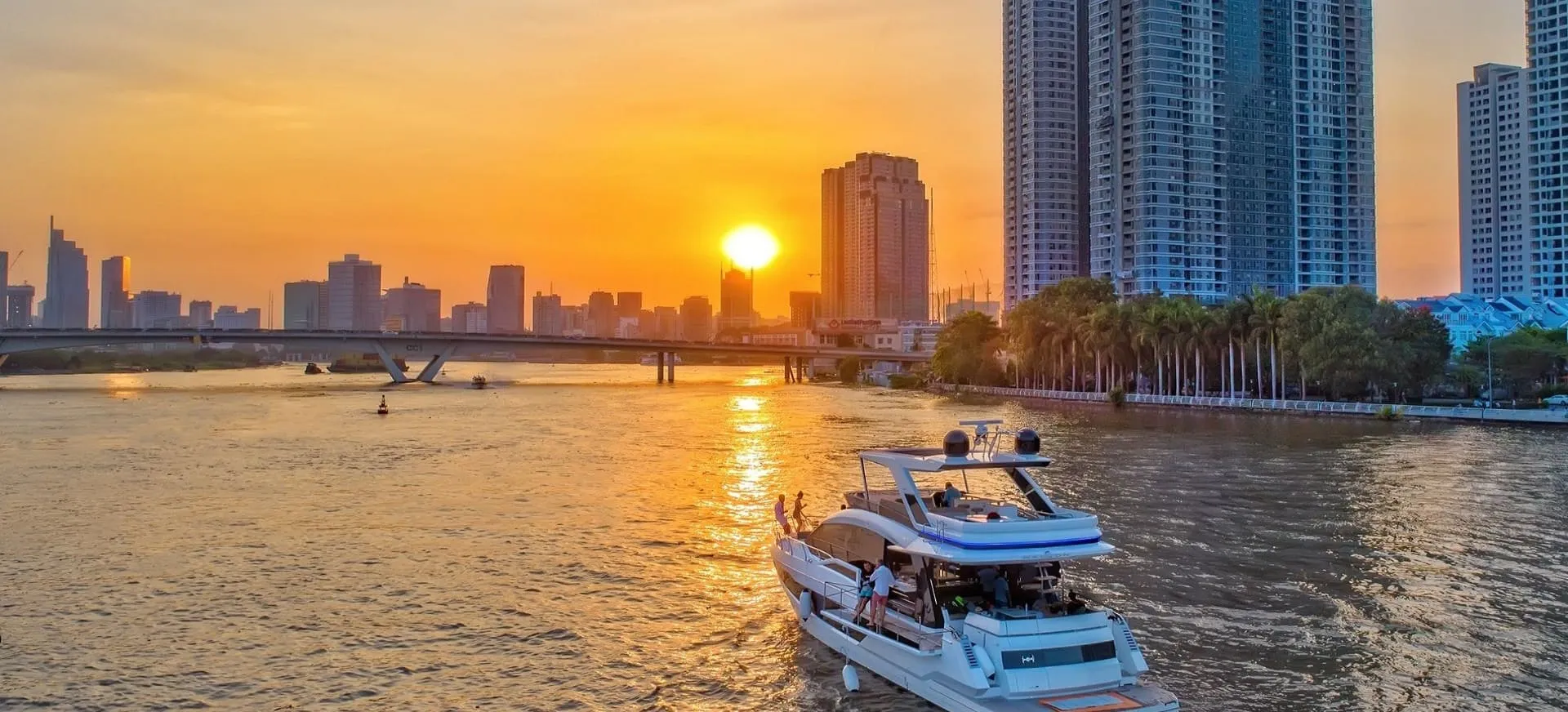 Thời Tiết 29/7: Mưa Dông Bao Phủ, Nhiệt Độ Biến Động Ra Sao?